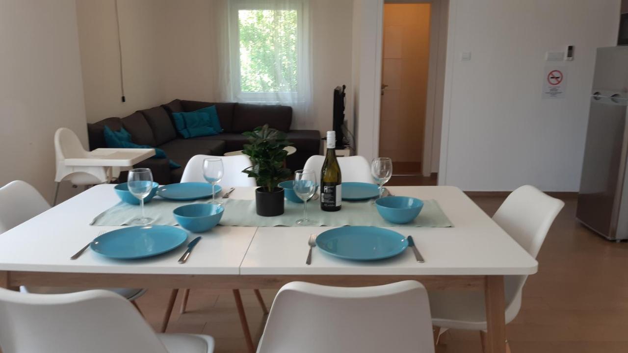 T8 Apartment Balatonfured Luaran gambar