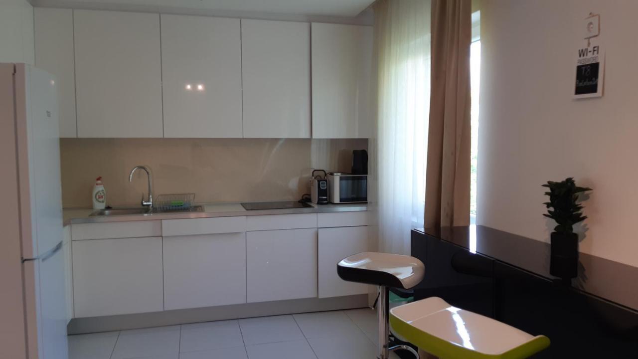 T8 Apartment Balatonfured Luaran gambar
