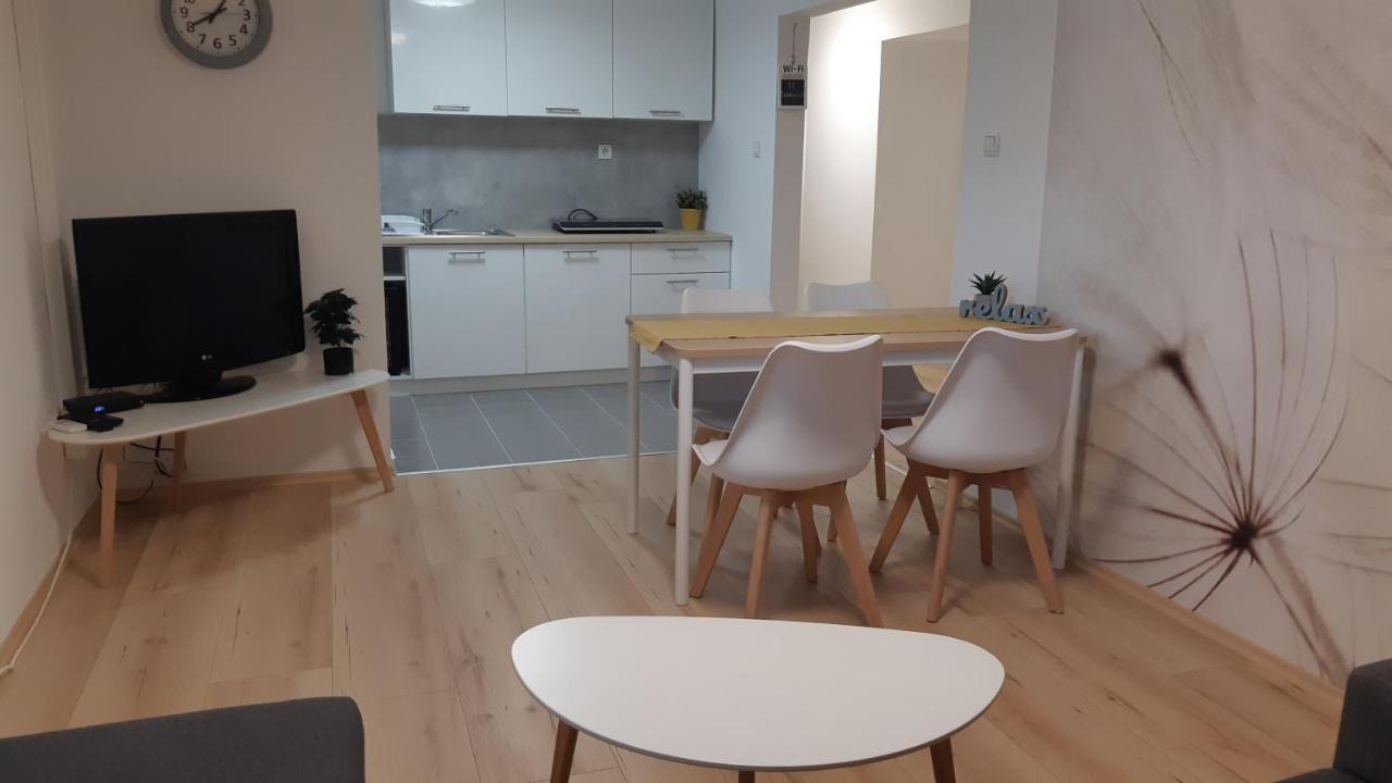 T8 Apartment Balatonfured Luaran gambar