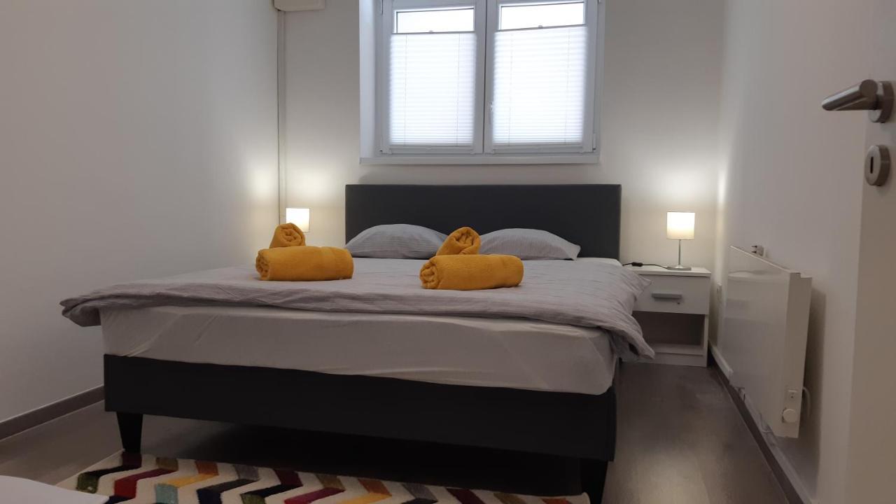 T8 Apartment Balatonfured Luaran gambar