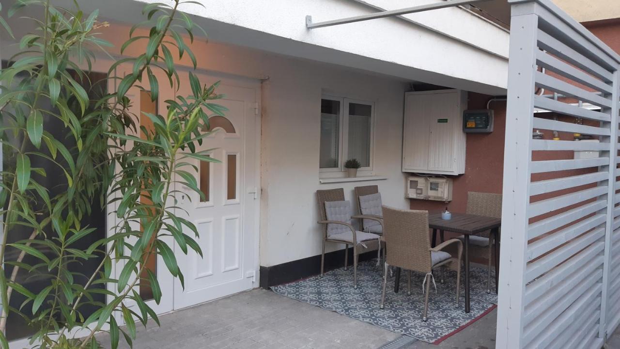 T8 Apartment Balatonfured Luaran gambar