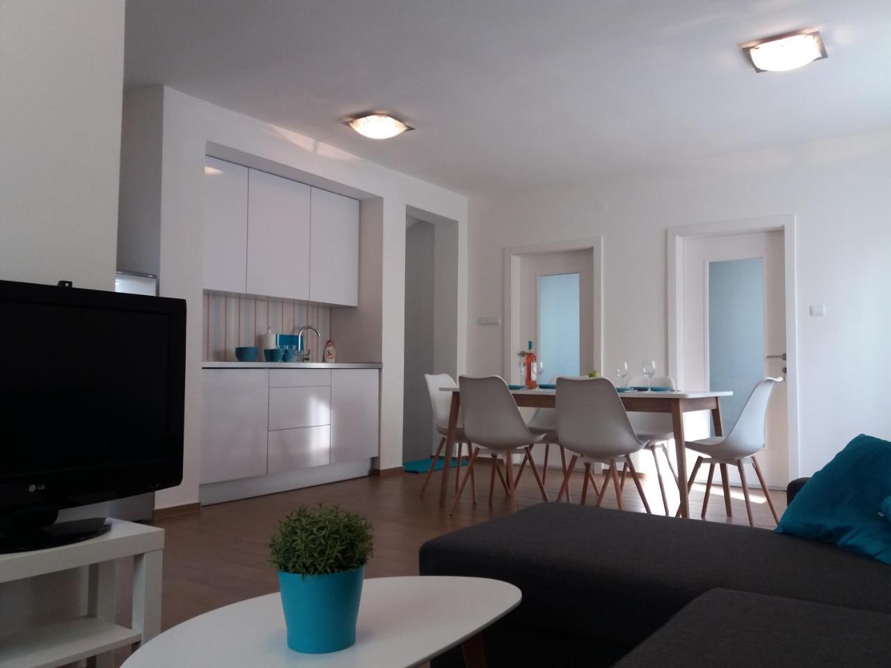 T8 Apartment Balatonfured Luaran gambar