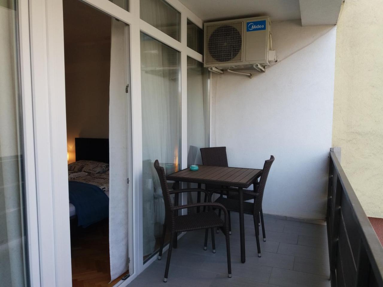 T8 Apartment Balatonfured Luaran gambar