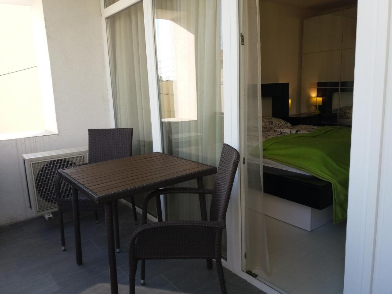 T8 Apartment Balatonfured Luaran gambar