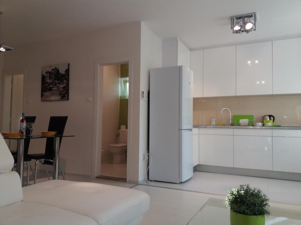 T8 Apartment Balatonfured Luaran gambar