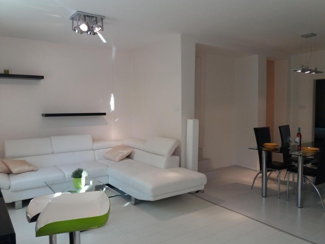 T8 Apartment Balatonfured Luaran gambar